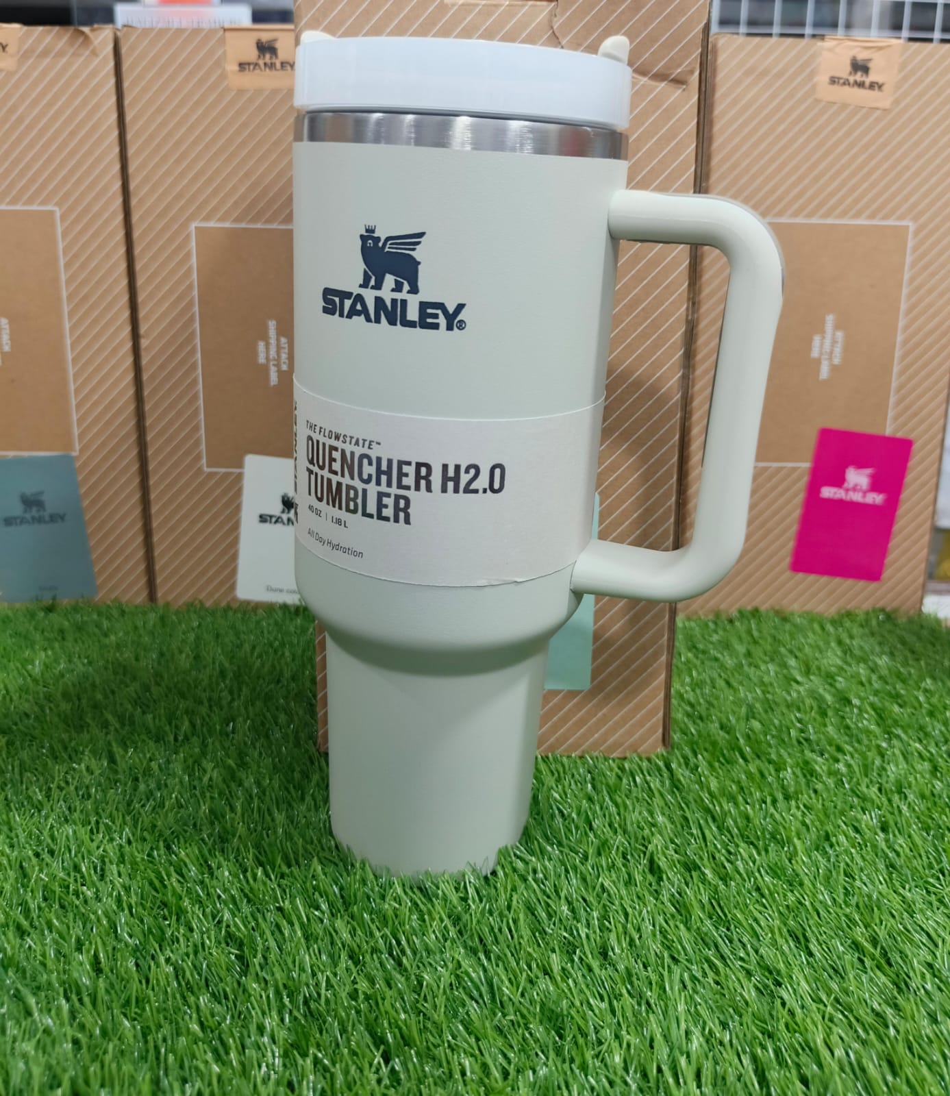 Stanley Quencher 40oz (1.18L) – 700g Lightweight | Leakproof | Hot & Cold 11 Hrs | Premium Stainless Steel