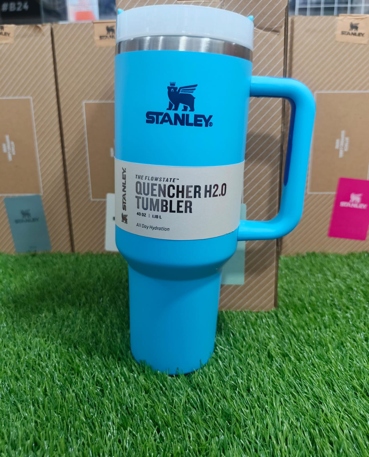 Stanley Quencher 40oz (1.18L) – 700g Lightweight | Leakproof | Hot & Cold 11 Hrs | Premium Stainless Steel